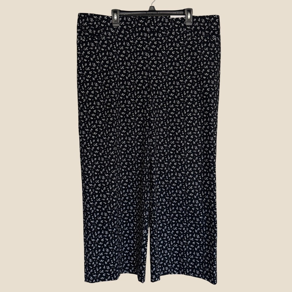 Chicos New Size 4T US 20T So Slimming Brigitte Wide Leg Pants Black White Print